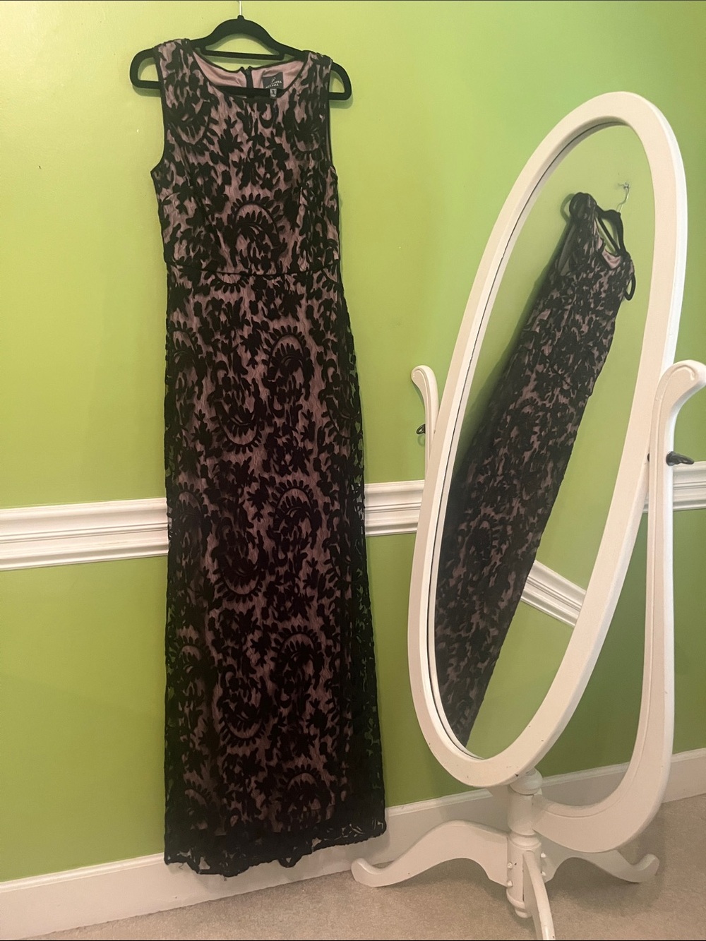 Adrianna Papell Illusion Lace Sleeveless Column Gown - Picture 4 of 8